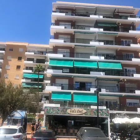 Great Terrace With Views To The Sea. 5th Floor Downtown Area *