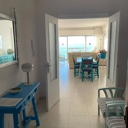 Great Terrace With Views To The Sea. 5th Floor Downtown Area * فوينخيرولا