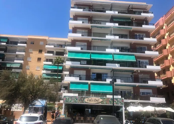 Great Terrace With Views To The Sea. 5th Floor Downtown Area *