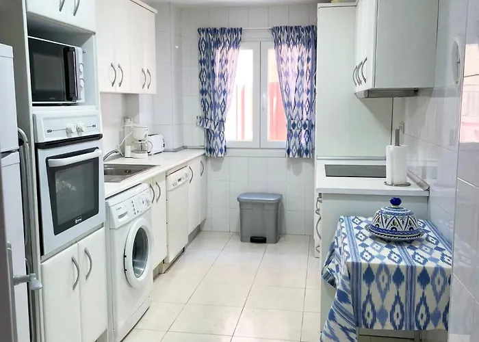 Great Terrace With Views To The Sea. 5th Floor Downtown Area Apartamento Fuengirola